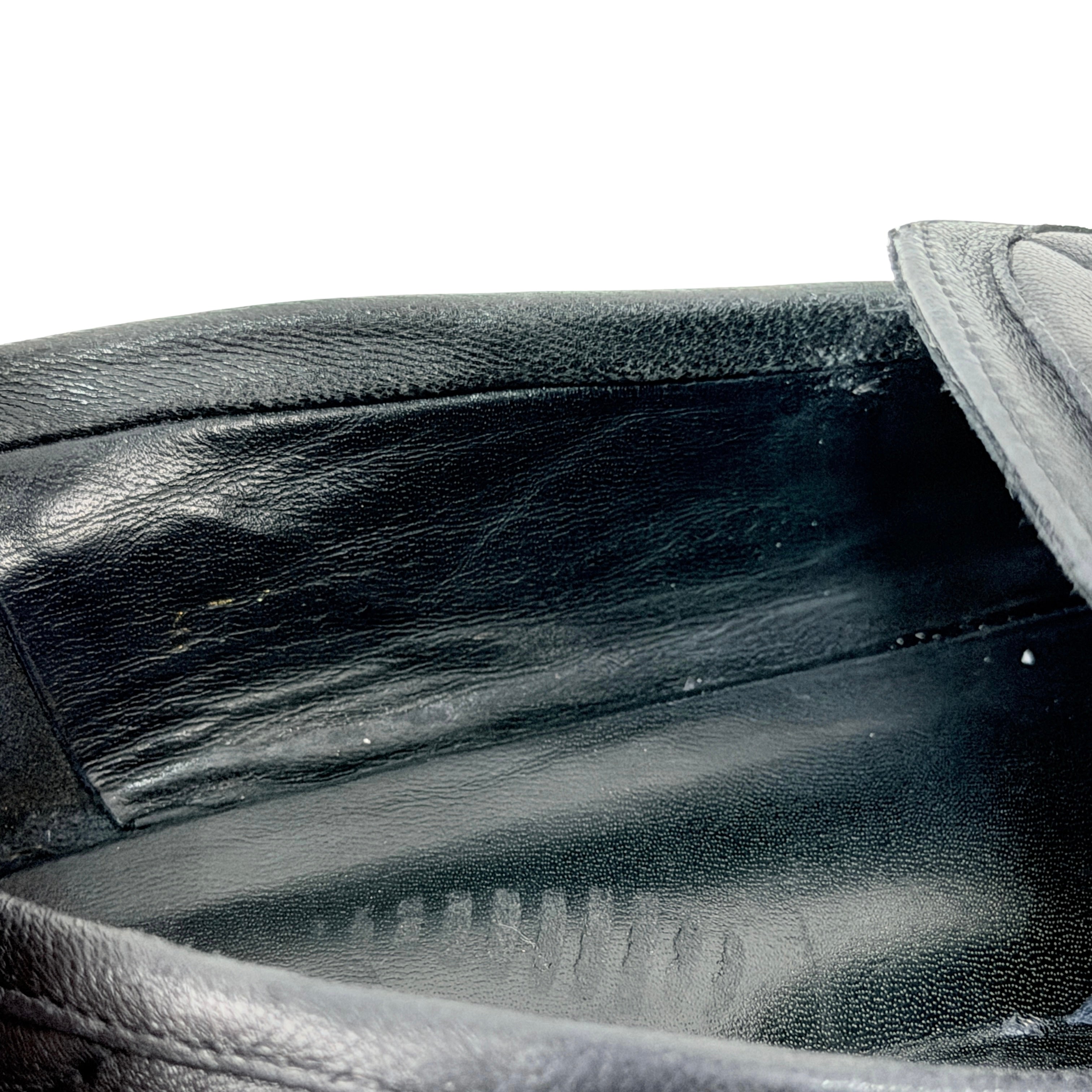 GUCCI Quilted Leather Loafers/Moccasins In Black Double G Logo (Size 39/40)