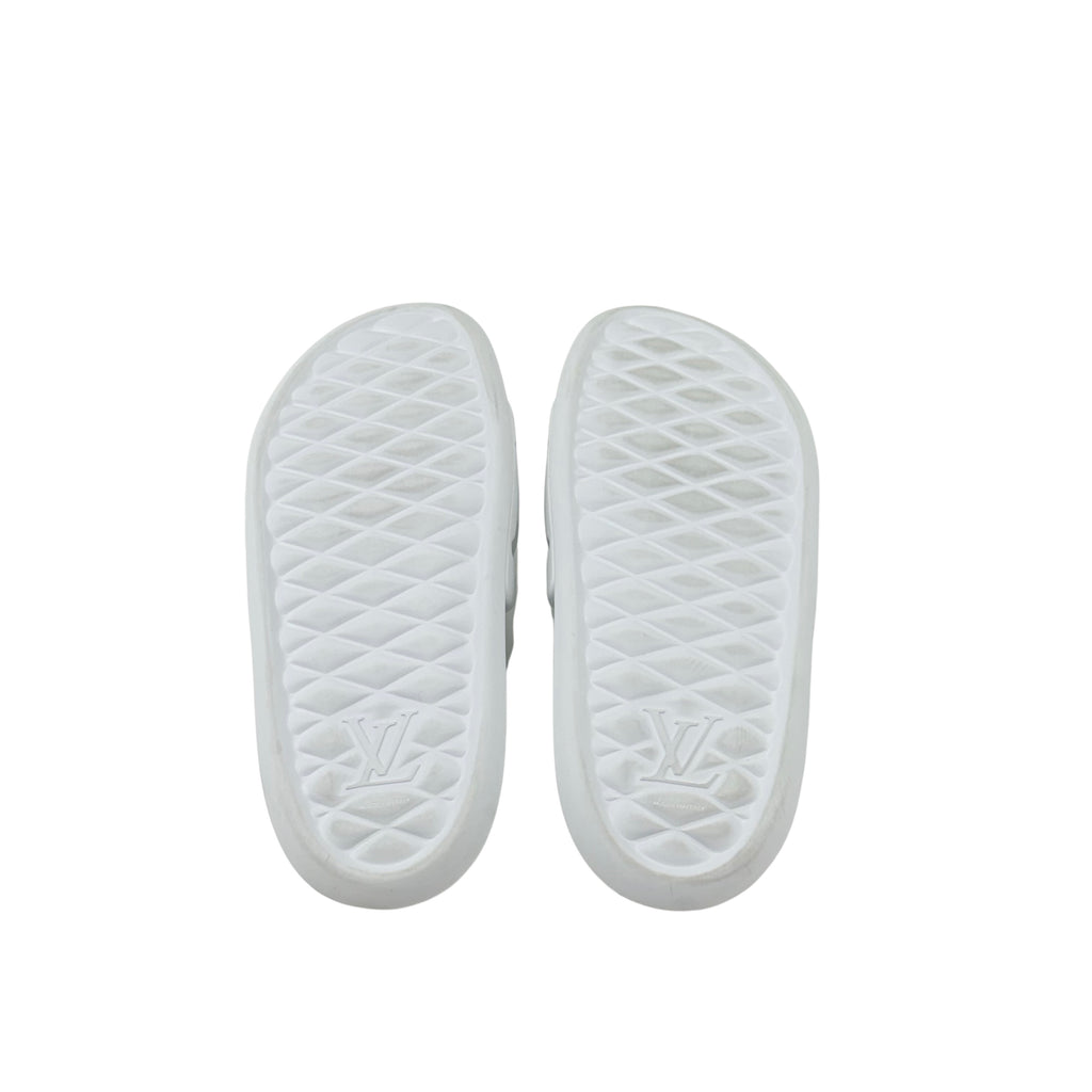LOUIS VUITTON Waterfront Slippers/Slide/Mule Pool Rubber Strap Embossed Monogram pattern(Size 42)