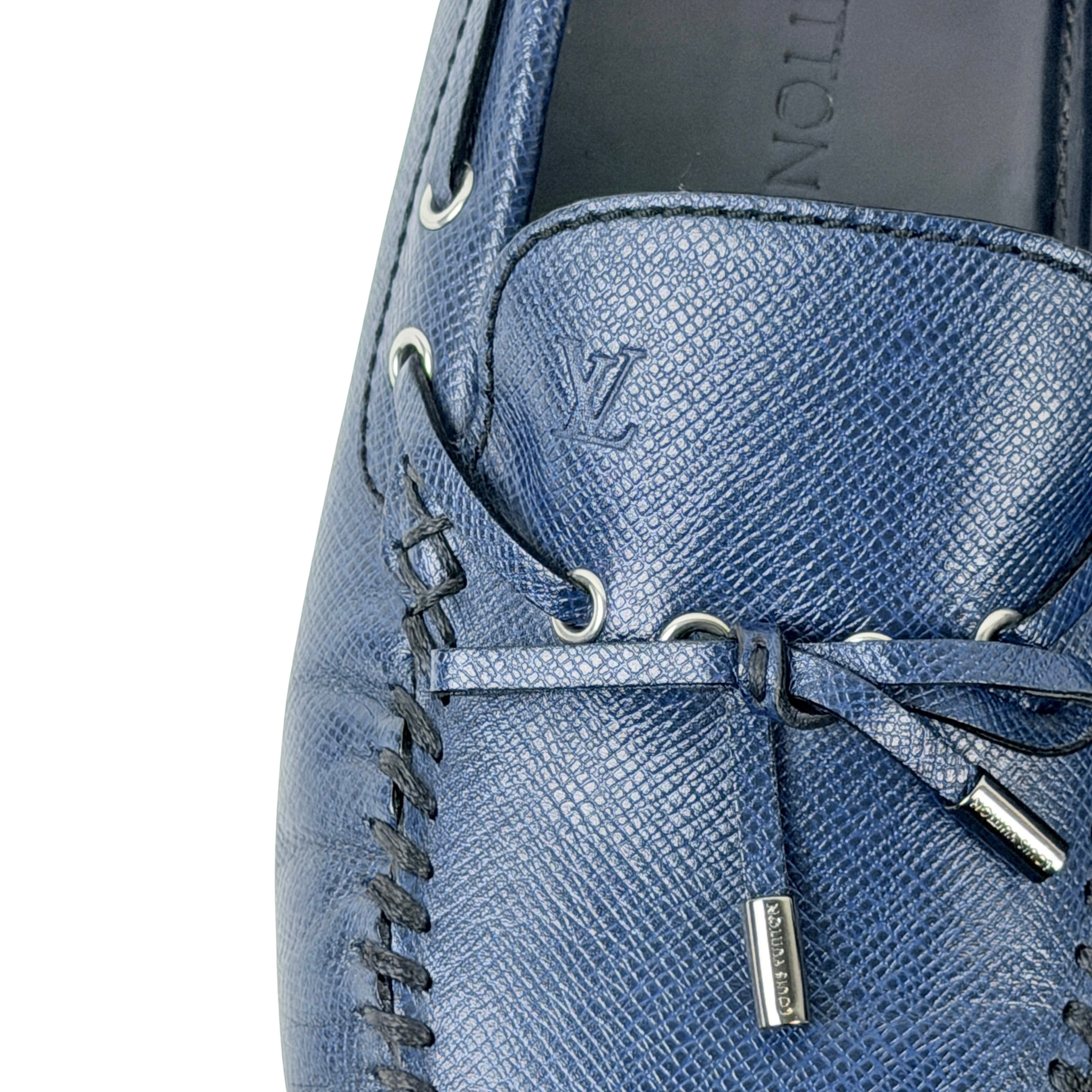 LOUIS VUITTON Arizona Driving/Loafer/Moccasins Navy Blue Taiga Leather Silver Hardware (Size 44)