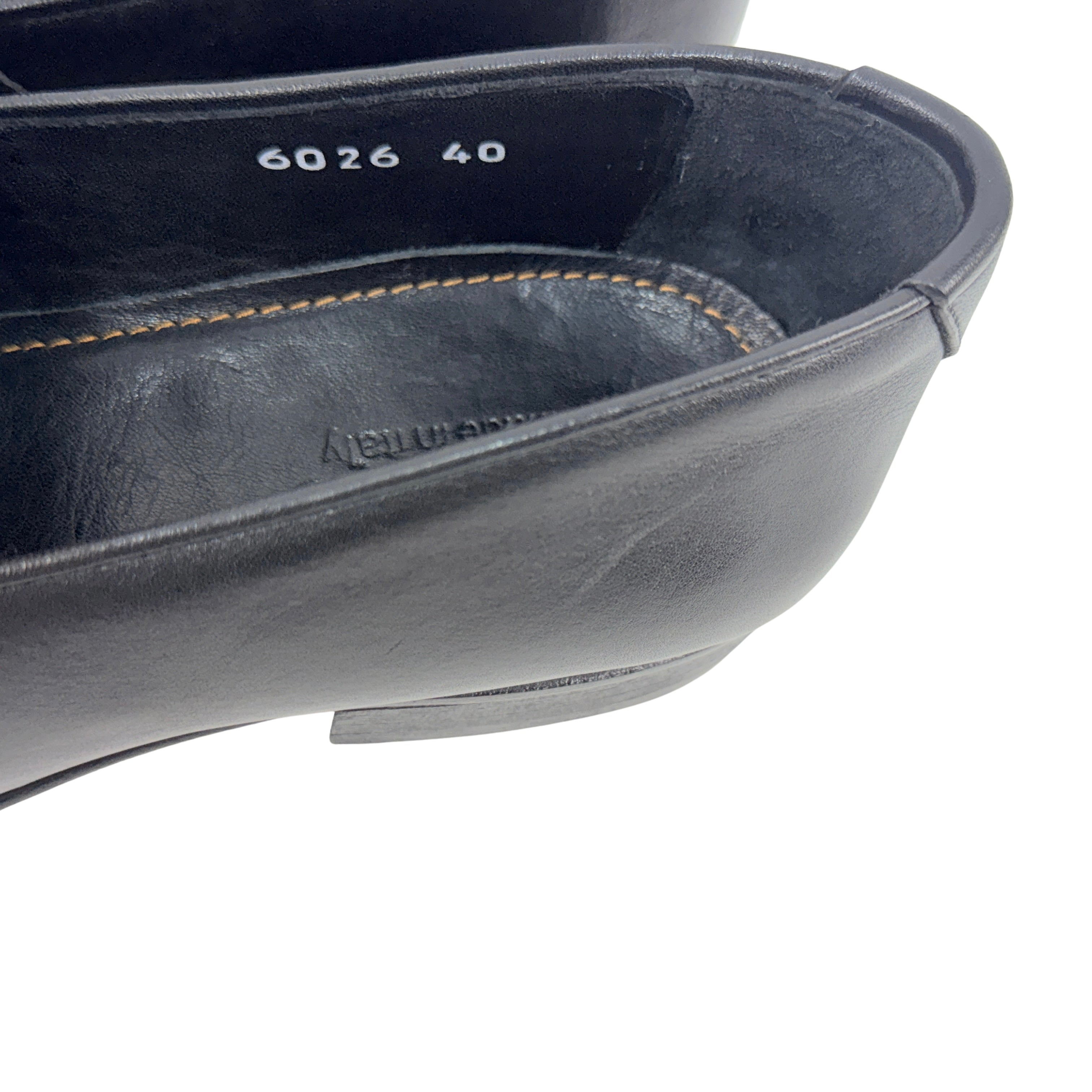 TOM FORD Tassel Loafers/Moccasins Crafted From Black Embossed Leather (Size 40)