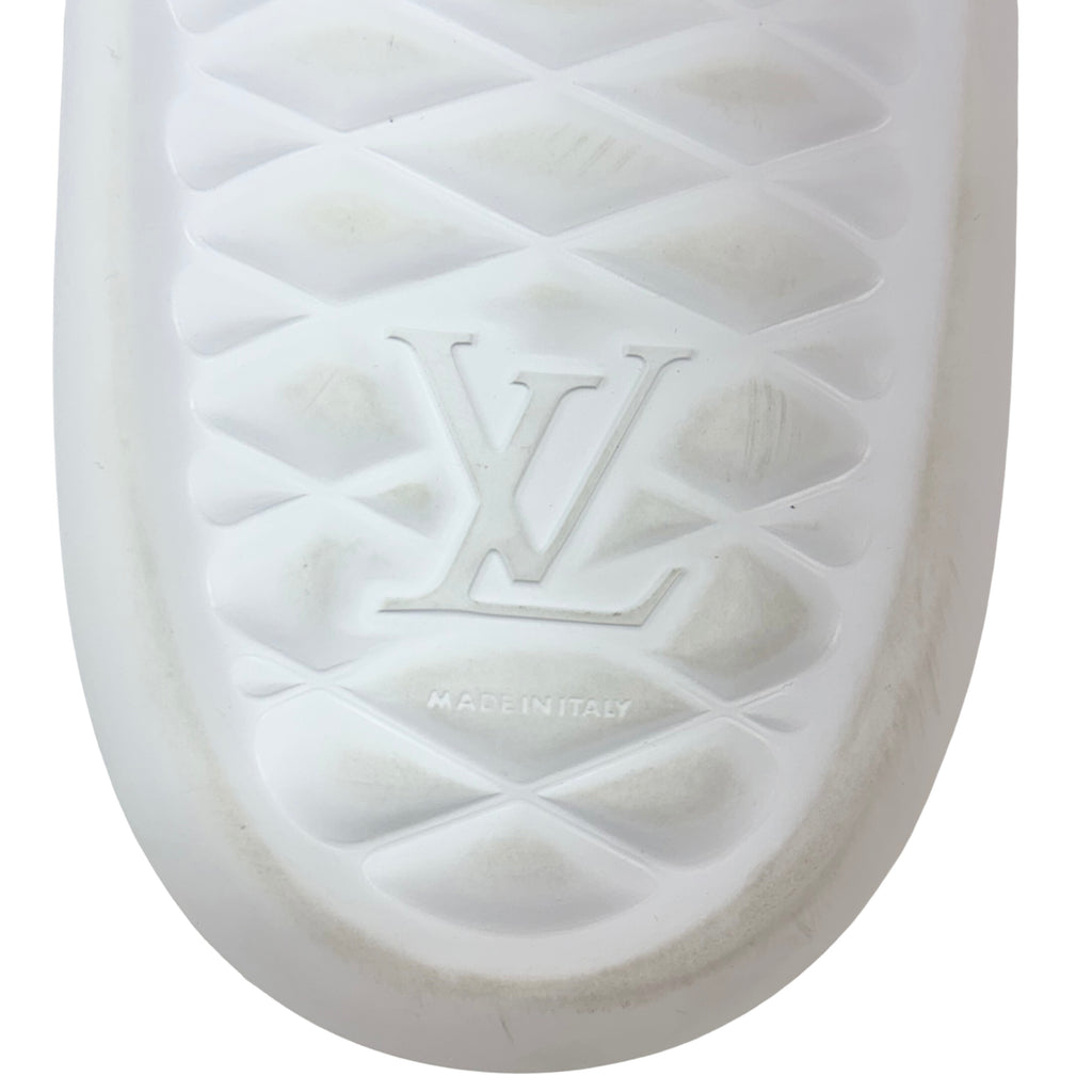 LOUIS VUITTON Waterfront Slippers/Slide/Mule Pool Rubber Strap Embossed Monogram pattern(Size 42)